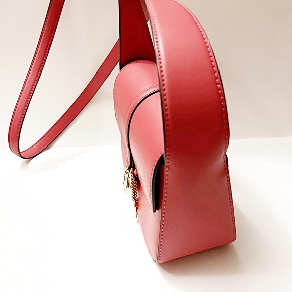 ✨NWT • MICHAEL KORS LYRA SMALL FLAP CROSSBODY MK KEY LOCK BAG PURSE - Picture 5 of 8